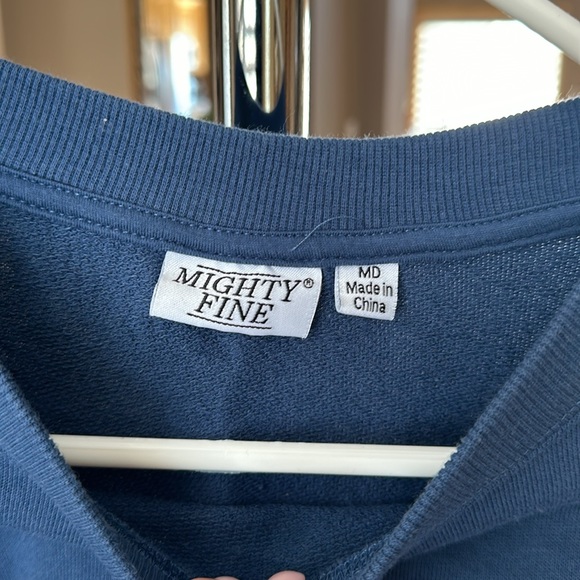 Mighty Fine Heart Sweatshirt - Picture 3 of 5